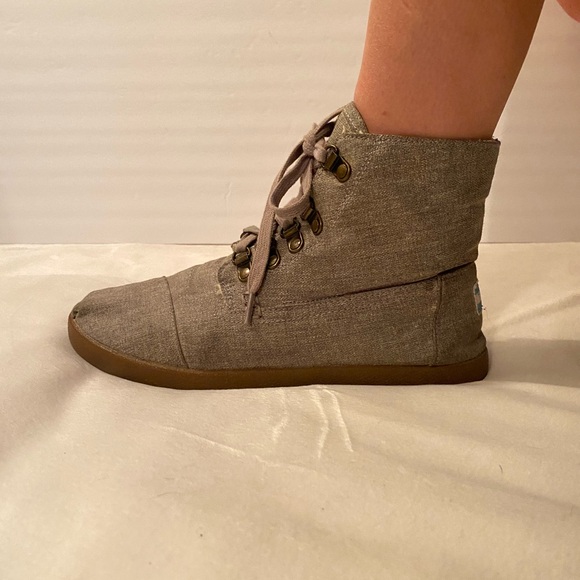 Toms Sherpa Lined Ankle Boot Convertible Shoes. Size 8w - Picture 3 of 13